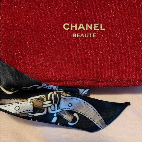 Chanel Beauté Red purse VIP gifts with purchase BUNDLE!!!! - Picture 2 of 16